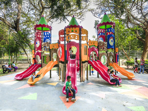 Outdoor playground in Matagalpa